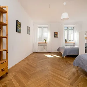 Apartment Royal Route For 10 People, Warsaw